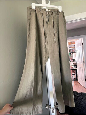 Wide Leg Linen Blend Pants in Green in Large
